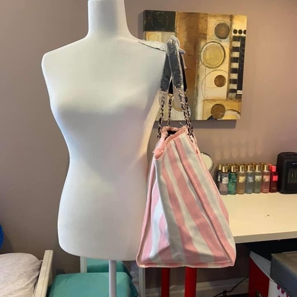 ‼️sold‼️Victoria Secret's Tote bag - Picture 2 of 3